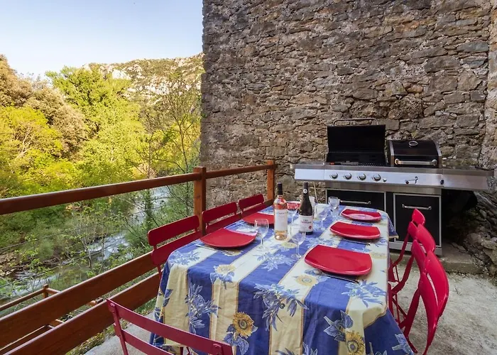 Charmante Maison Au Bord De La Riviere بيت للعطل Saint-Maurice-Navacelles